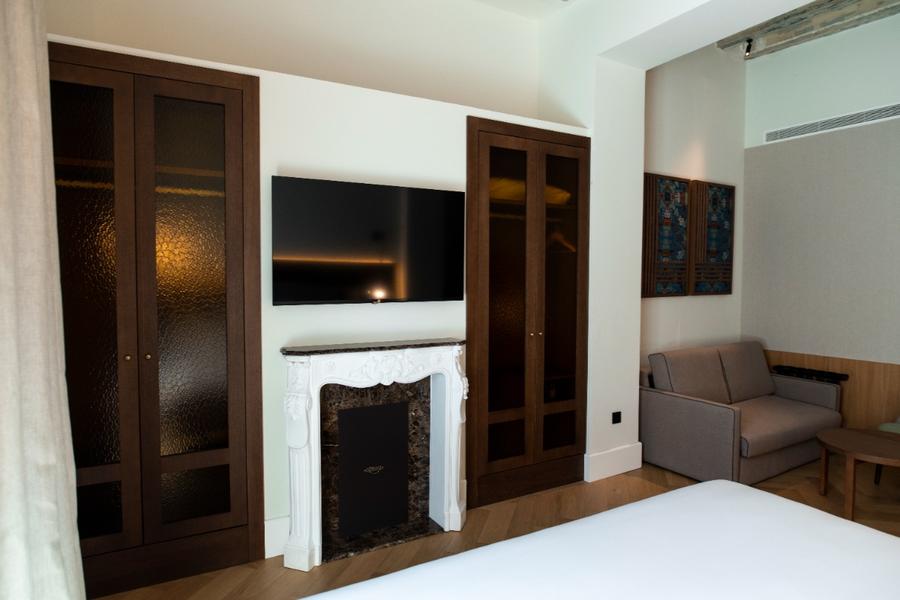 Junior Suite with city views 2 Junior Suite with city views 2