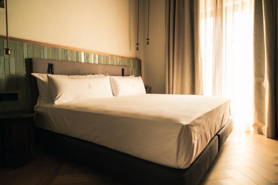 Grand Double Room with city views 2 Grand Double Room with city views 2